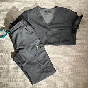 Figs gray scrubs, size xsmall